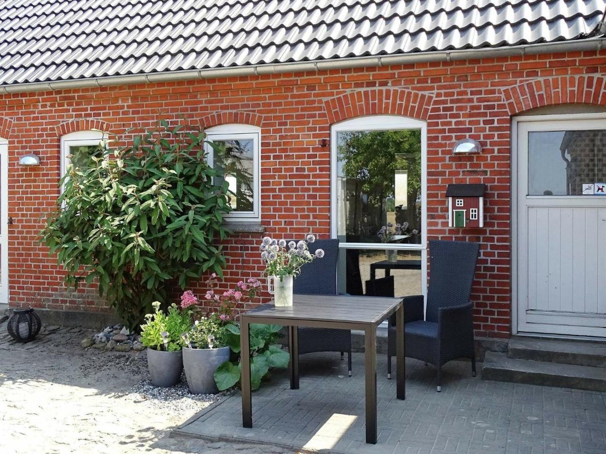 14 Person Holiday Home In R Sk Bing Aeroskobing Room photo